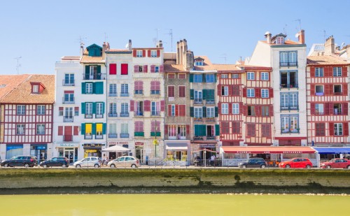 Vente à BAYONNE